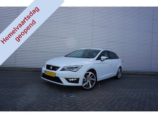 Seat Leon ST 1.4 EcoTSI FR Connect Climate / Navi / Cruise / Camera / Parkeers. / Lm velgen / NAP