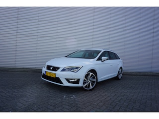 Seat Leon ST 1.4 EcoTSI FR Connect Climate / Navi / Cruise / Camera / Parkeers. / Lm velgen / NAP