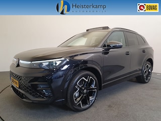 Volkswagen Tiguan 1.5 eHybrid 272pk DSG/AUT R-Line Wegklapbare trekhaak, Panoramadak, Leder