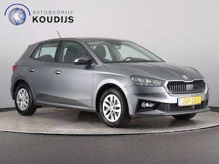 Skoda Fabia 1.0 TSI Business Edition (Stoelverw. / Camera / Navi / Draadloos carplay / Keyless)