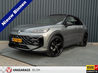 Volkswagen T-Roc 1.5 eTsi R-Line First Edition | Trekhaak wegkl. | 360 Camera | Panodak | Harman/Kardon | Prijs Rijklaar!!