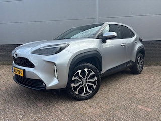 Toyota Yaris Cross 1.5 Hybrid Dynamic Limited Stuur + Stoelverw. + parkeersensoren v+a