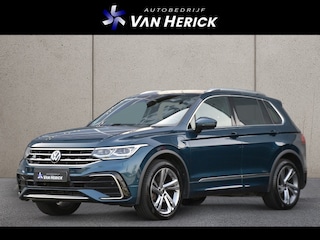 Volkswagen Tiguan 1.4 TSI eHybrid R-Line Business+ | IQ Light | Trekhaak | Achteruitrijcamera