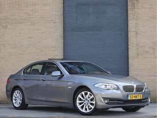 BMW 523i High Executive 6-cilinder | Automaat | Memory | Schuifdak | Trekhaak | Org. NL