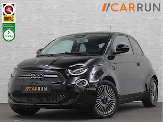 Fiat 500 Icon 42 kWh | LED | Carplay | 93,5 SoH | Achteruitrij-Camera | Stoelverwarming | Cruise Control | DAB | PDC V+A | Dodehoek Detectie | Digitaal Display | Lane Assist | DAB Radio | Navi |