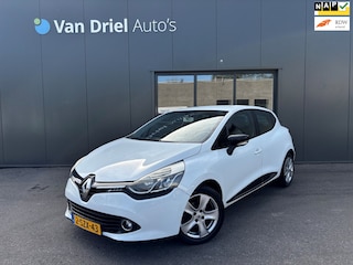 Renault Clio TCe 90 Expression / Navigatie / Airco / Parkeersensoren achter!