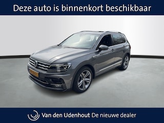 Volkswagen Tiguan 1.5 TSI 150pkAutomaat Highline Business R / Panoramadak / Camera / LED