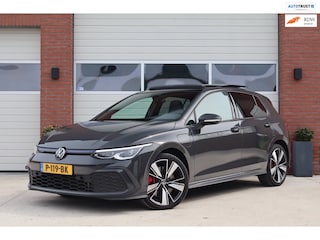 Volkswagen Golf 1.4 eHybrid GTE Dealeronderhouden - Panoramadak - 18 inch - Verwarmd stuurwiel & stoelen - IQ Light - BTW auto