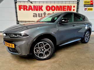 Alfa Romeo Tonale 1.3T PHEV Ti 280PK + LED|Keyless|Sfeerverl.|Camera|Adaptive Cruise|Navi|DAB|Apple|Android|Elek. A-Klep|18"LMV