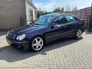 Mercedes-Benz C-klasse 240 Elegance V6 | Dakje | AC | Cruise | APK | elektrische stoel | AMG velgen | NAP |
