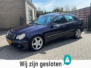 Mercedes-Benz C-klasse 240 Elegance V6 | Dakje | AC | Cruise | APK | elektrische stoel | AMG velgen | NAP |