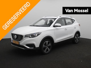 MG ZS EV Luxury 45 kWh | Panoramadak | Leder | Trekhaak | Camera | CarPlay | Stoelverwarming |