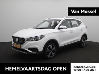 MG ZS EV Luxury 45 kWh | Panoramadak | Leder | Trekhaak | Camera | CarPlay | Stoelverwarming |