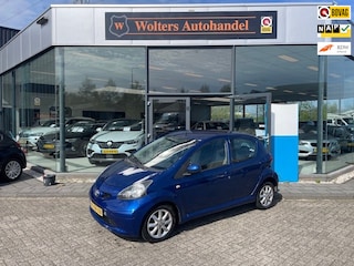 Toyota Aygo 1.0-12V +