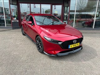 Mazda 3 2.0 E-SA-X LUXURY