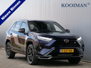 Toyota RAV4 2.5 Plug-in Hybrid AWD GR Sport 306 Pk Automaat Navi / DAB / Apple Carplay / Winterpakket / Rondom zicht camrea / HUD