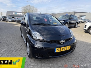 Toyota Aygo 1.0-12V Comfort Navigator,Airco,5drs,Navi,Dealer onderhouden