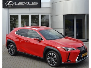 Lexus UX 250h Preference Line STOELVERW STUURVERW BLIND-SPOT KEY-LESS CARPLAY