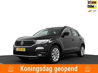 Volkswagen T-Roc 1.5 TSI Style 150pk Camera/Navi/17inch/Ad.Cruise