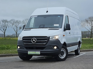 Mercedes-Benz Sprinter 317 1.9 CDI L2H2 RWD Cruise control, Airco, Navi, Camera, Laneassist, Automaat, Mbux10, 170 Pk!