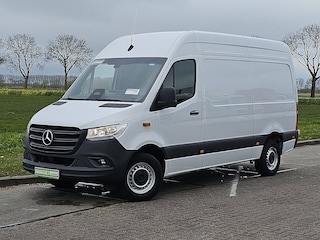 Mercedes-Benz Sprinter 317 1.9 CDI L2H2 RWD Cruise control, Airco, Navi, Camera, Laneassist, Automaat, Mbux10, 170 Pk!
