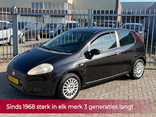 Fiat Punto Grande 1.4 Active NIEUWE APK! NL AUTO NAP! Airco l Elek pakket l TREKHAAK l MTF-STUUR! PERFECT ONDERHOUDEN! 2e eigenaar