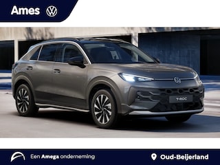 Volkswagen T-Roc 1.5 eTsi Life First Edition | Stoel en stuurverwarming | Achteruitrijcamera | Adaptive Cruise Control