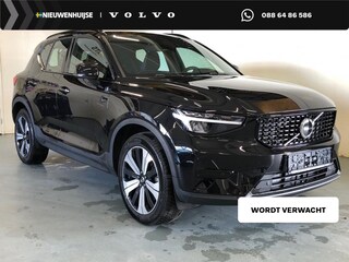 Volvo XC40 1.5 T4 Plug-in Hybrid Plus Dark | PHEV | Harman Kardon Audio | Achteruitrijcamera | Parkeersensoren | Elektrische Achterklep | Keyless Entry | Cruise Control Adaptief | BLIS | Lichtmetalen Velgen 19 inch | Apple Carplay | Android Auto