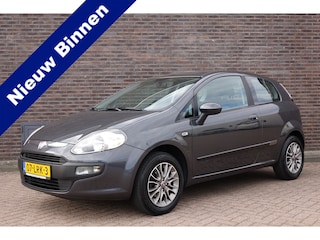 Fiat Punto Evo 1.4 Dynamic, 3 deurs, airco, navigatie, keurige auto. Nieuwe APK bij levering