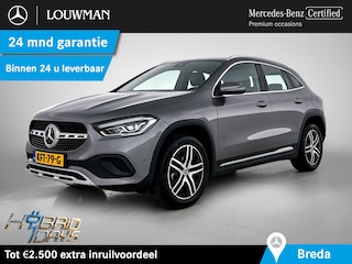 Mercedes-Benz GLA 250 e Luxury Line Plug-In Hybride Trekhaak | Achteruitrijcamera | Ledkoplampen | Parkeerpakket met achteruitrijcamera. Inclusief 24 maanden MB Certified garantie voor Europa.