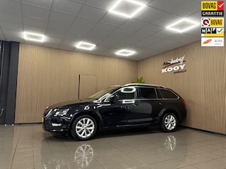 Skoda Octavia Combi 1.0 TSI Greentech Ambition * Automaat / Carplay / Navigatie / LM Velgen / NL Auto *