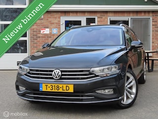 Volkswagen Passat Variant 1.5 TSI Highline Automaat|Parkeersensor v/a|Camera|Stoelverwarming.