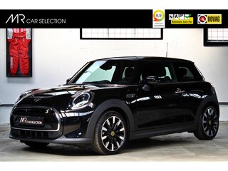 Mini Mini Classic 33 kWh | Apple Carplay | Keyless | Stuurwielverwarming | NL auto | 1e eigenaar | BTW | SOH 97% |