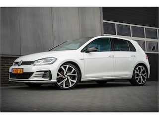 Volkswagen Golf 7.5 2.0 TDI GTD 184 pk /Automaat/ Pano-Dak/ Sport-Stoelen/ Stoel.Verw/ Adap.Cruise/ Led-Koplamp/ Virtual/ Camera/ 19'' LMV