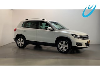 Volkswagen Tiguan 1.4 TSI Sport&Style Stoelverwarming Navigatie Climate Control Parkeersensoren
