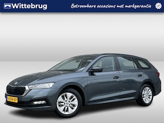 Skoda Octavia Combi 1.0 e-TSI Business Edition / Digitiaal dashboard / App connect / Navigatie / LED / Camera /  Parkeersensoren V+A /