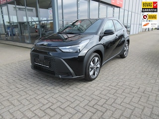 Toyota Aygo Hybrid 115 pulse,17 inch,car play,climate controle, etc...