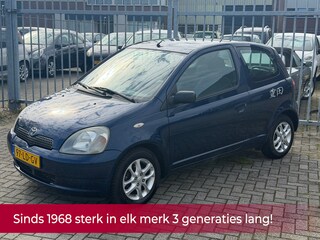 Toyota Yaris 1.3-16V VVT-i YORIN 87PK! NL AUTO NAP! AIRCO l 3e EIGENAAR l TREKHAAK l ELEK PAKKET! GOED ONDERHOUDEN l NIEUWE APK!