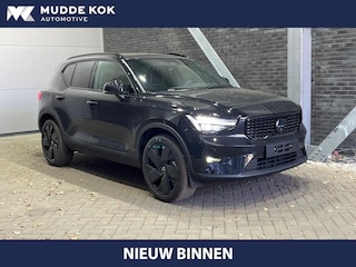 Volvo XC40 B4 Ultra Black Edition | Panoramadak | Trekhaak | 360° Camera | ACC | Stoel+Stuurverwarming