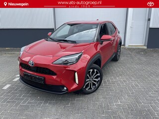 Toyota Yaris Cross 1.5 Hybrid Dynamic incl Comfort Pack | Parkeersensoren rondom | Dode hoek detectie | Trekhaak | Winterpakket |