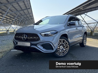 Mercedes-Benz GLA 250e Business Solution AMG | Night | AMG Line plus | Panoramaschuifdak | Head-Up | 360 camera | Memory stoelen |