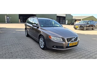 Volvo V70 1.6 DRIVe Momentum. VASTE PRIJS € 4500
