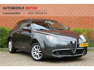 Alfa Romeo Mito 0.9 TwinAir 101pk Distinctive | NL-auto | Climate control | Cruise control | Lederen bekleding | Navigatie | Parkeersensoren | Lichtmetalen velgen |