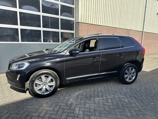 Volvo XC60 D5 AWD Aut.Grijs Kenteken/Van Airco,Cruise,Navi,Pdc,Schuifdak,Leder,Enz