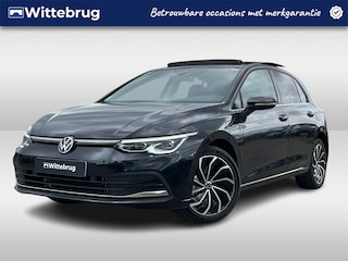 Volkswagen Golf 1.4 eHybrid Style / 17"LMV / NAVI / APP.Connect / CAMERA / PANODAK / Trekhaak