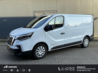 Nissan Primastar 2.0 dCi L1H1 / Airco / Apple&Android Carplay / Trekhaak / Betimmering / Cruise Control / Sensoren achter / Bluetooth / DAB / 3 zitplaatsen