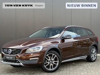 Volvo V60 2.0 D4 Summum Intellisafe Leder Schuifdak Trekhaak afneembaar Adaptive Blis