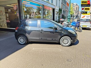 Toyota Yaris 1.3 VVTi Dynamic