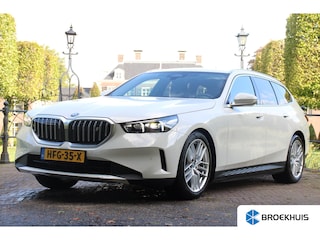 BMW i5 Touring eDrive40 84kWh | ORIGINEEL NL! | B&W AUDIO | CAMERA | LUXE LEDER | STOELVERWARMING | DEALER OH!