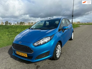 Ford Fiesta 1.0 Champion zeer nette auto ! incl apk onderhoud nw distributie !